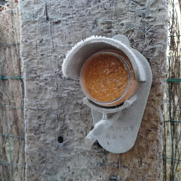 ESSCHERT DESIGN Ongezouten Pindakaas Voor Tuinvogels - Kunststof Pot 3 ESSCHERT DESIGN Ongezouten Pindakaas Voor Tuinvogels - Kunststof Pot - Afbeelding 3